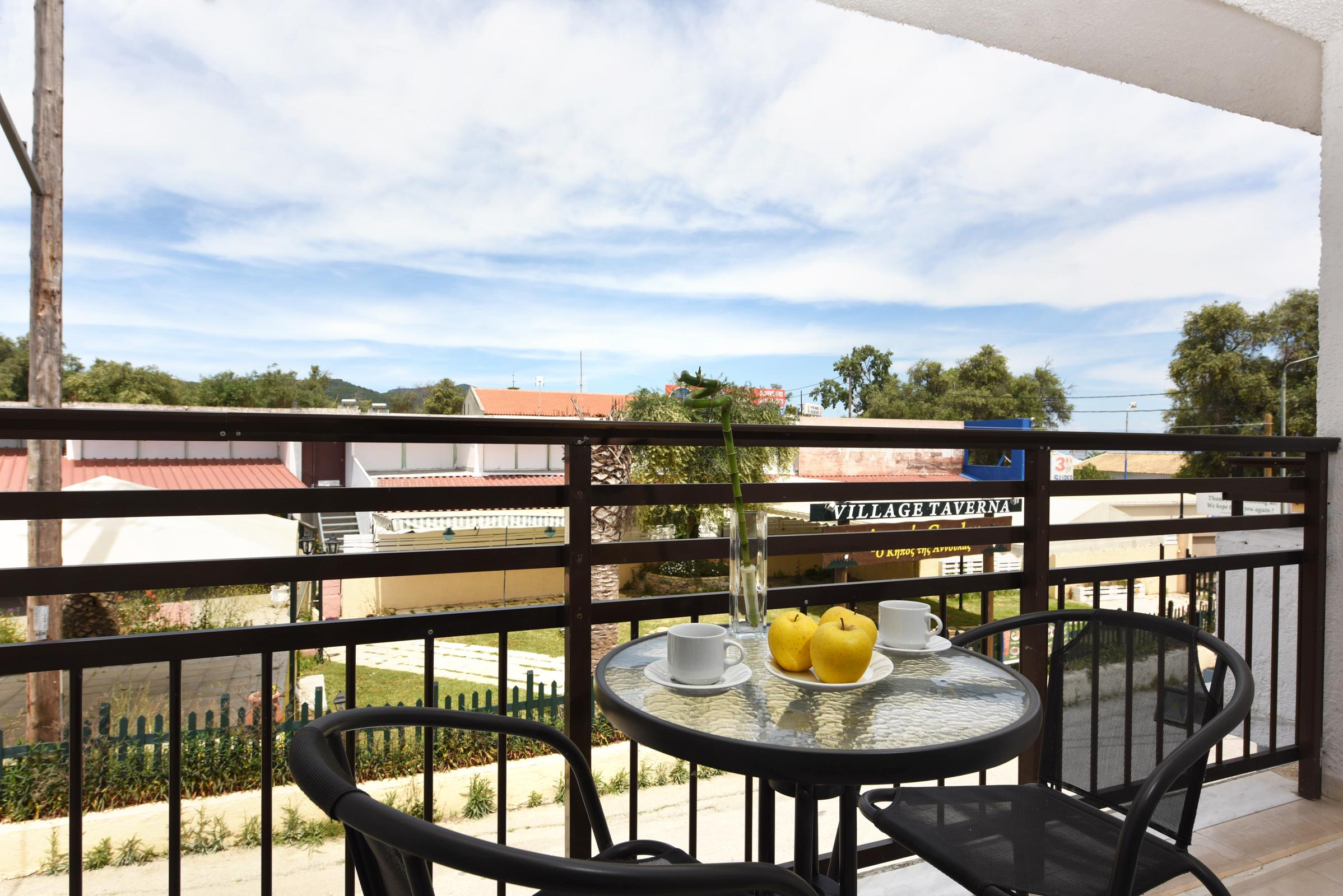 Aquarius Beach Hotel Mesongí Екстериор снимка
