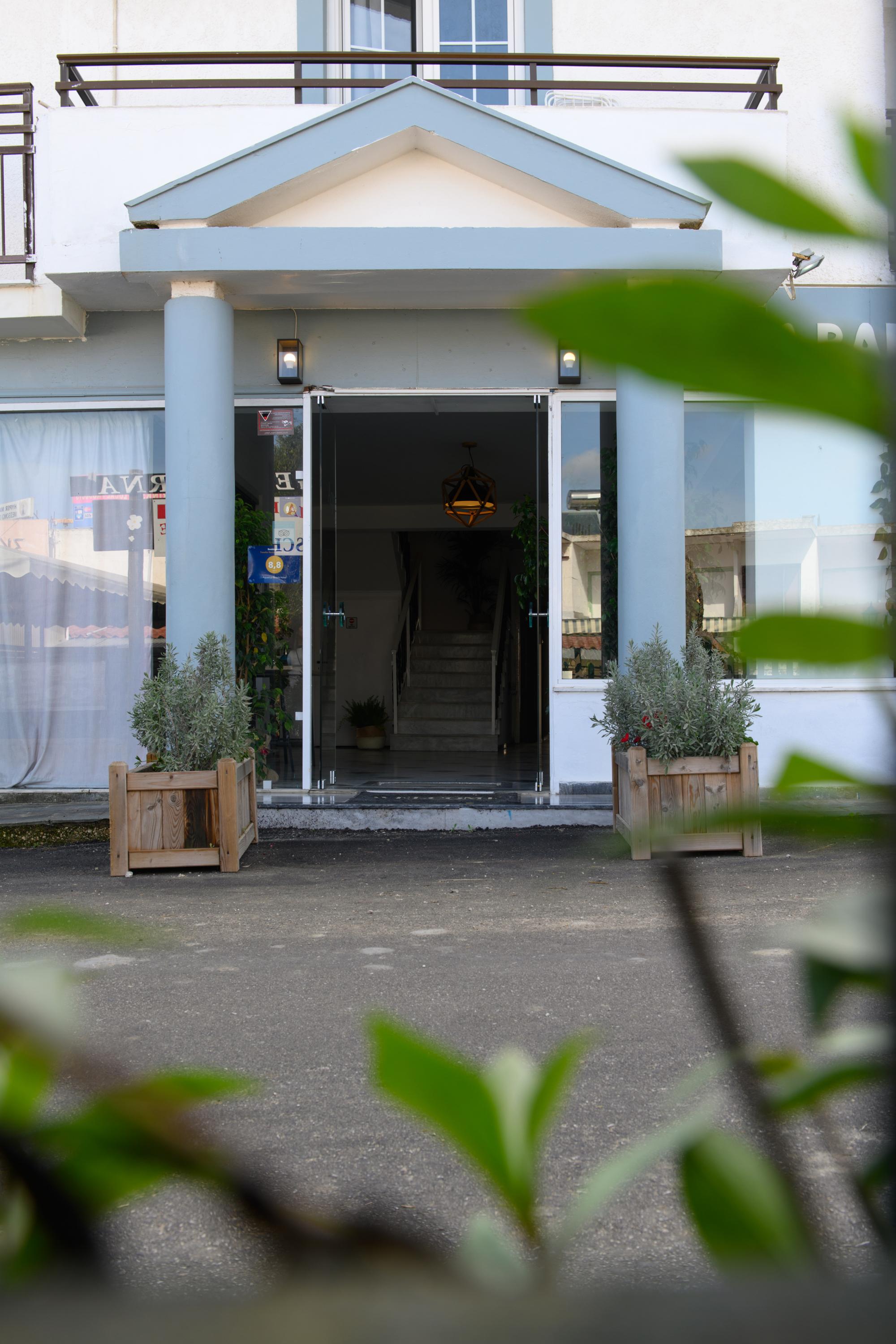 Aquarius Beach Hotel Mesongí Екстериор снимка