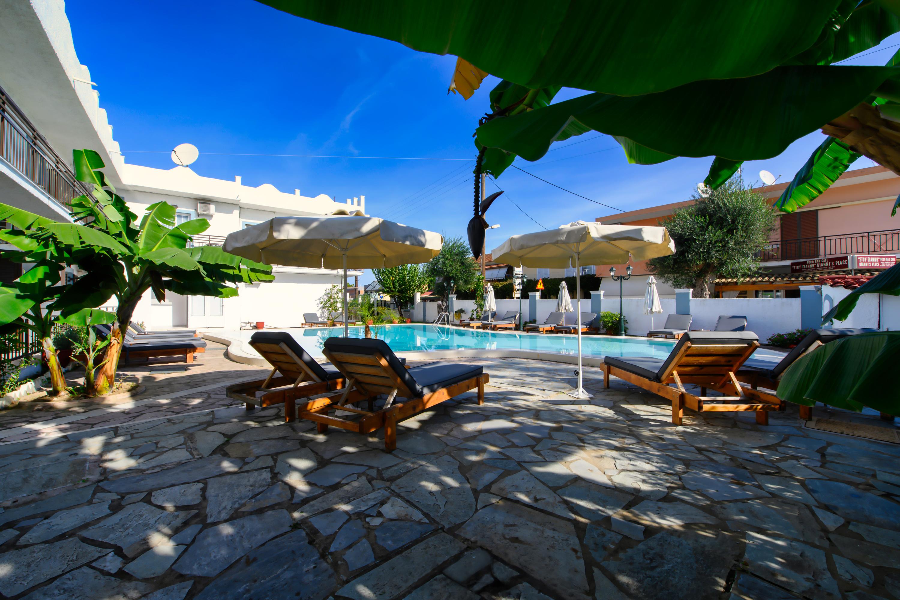 Aquarius Beach Hotel Mesongí Екстериор снимка