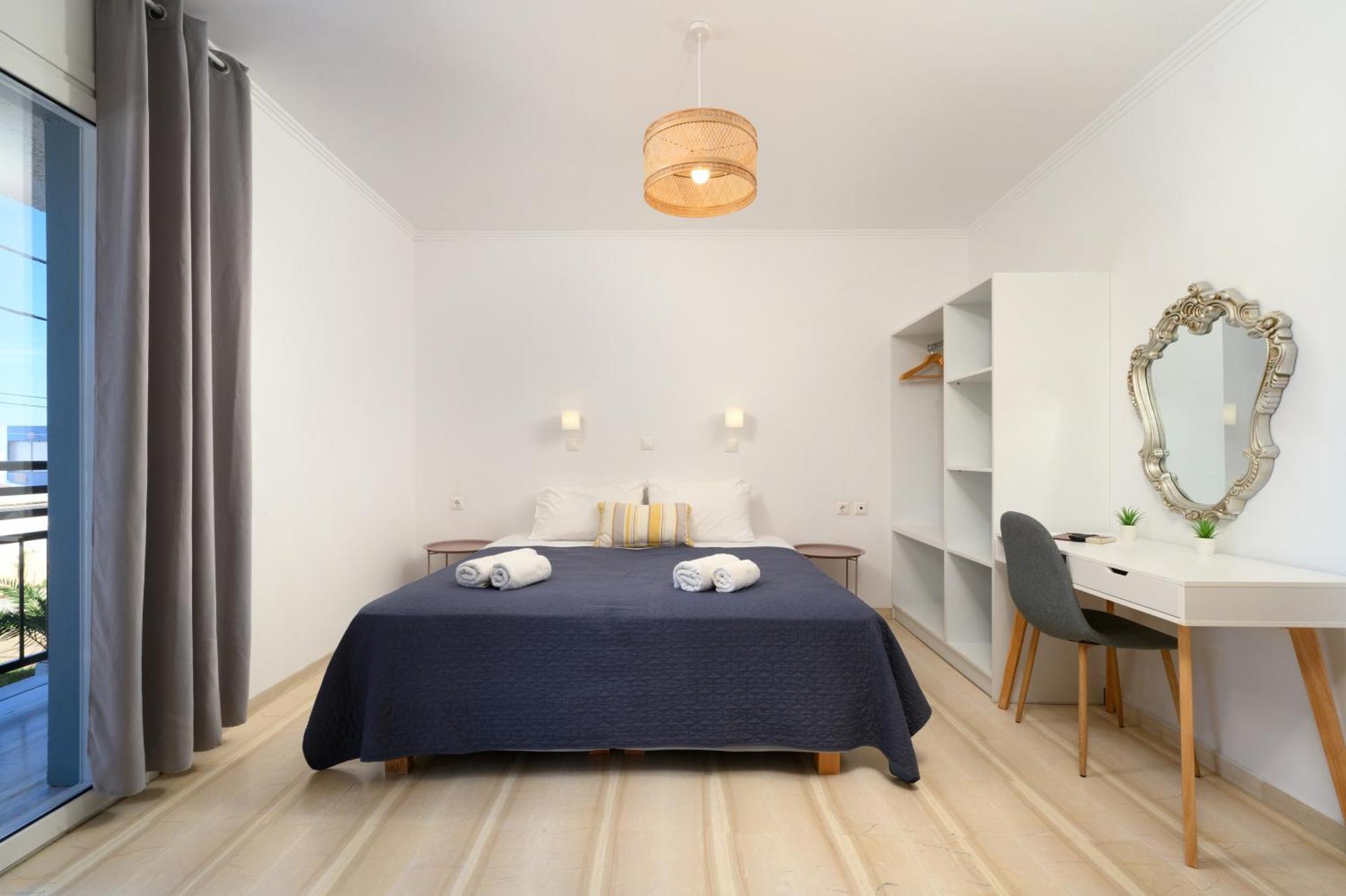 Aquarius Beach Hotel Mesongí Екстериор снимка