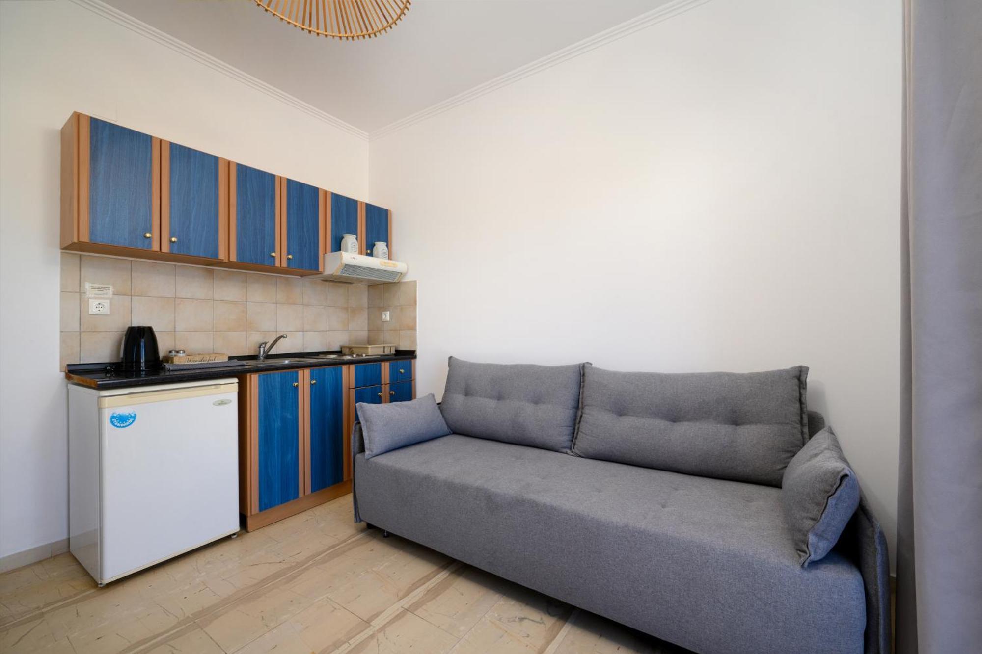 Aquarius Beach Hotel Mesongí Стая снимка