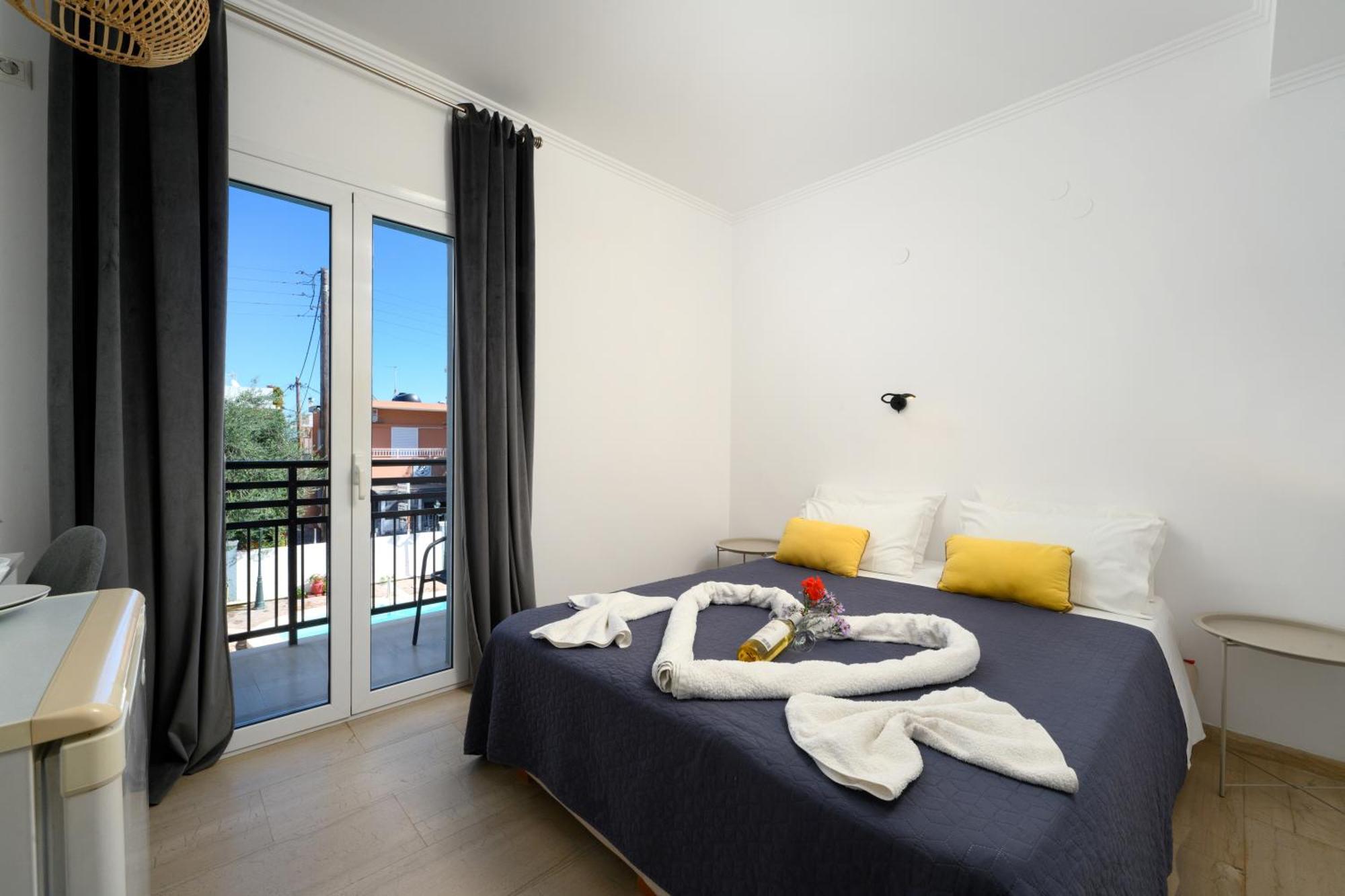 Aquarius Beach Hotel Mesongí Екстериор снимка