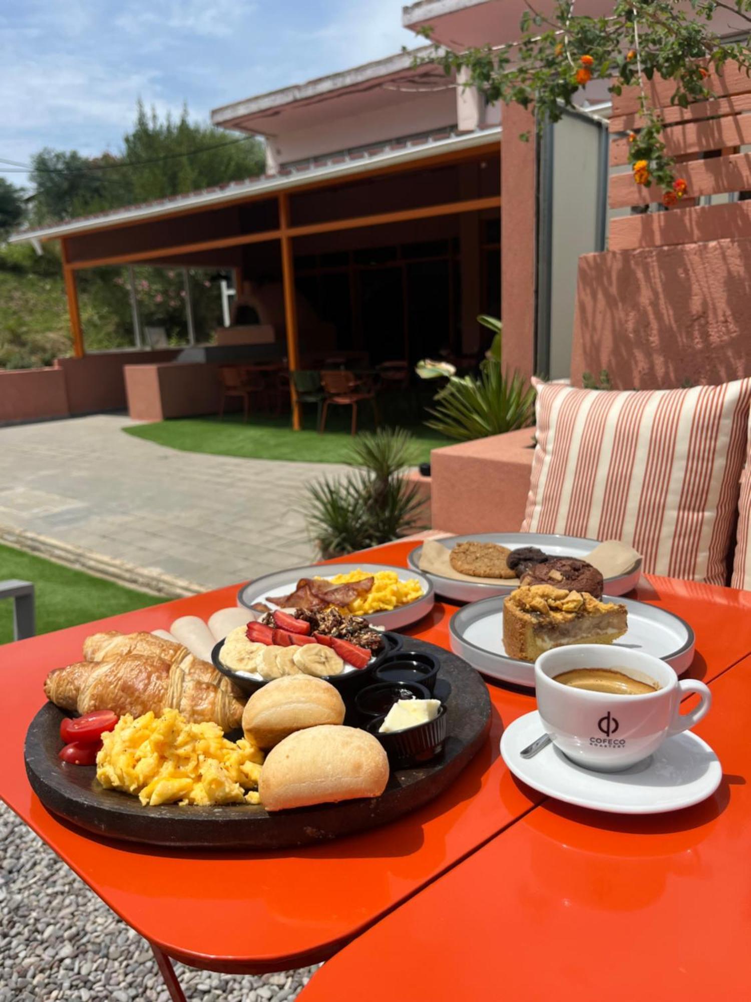 Aquarius Beach Hotel Mesongí Екстериор снимка