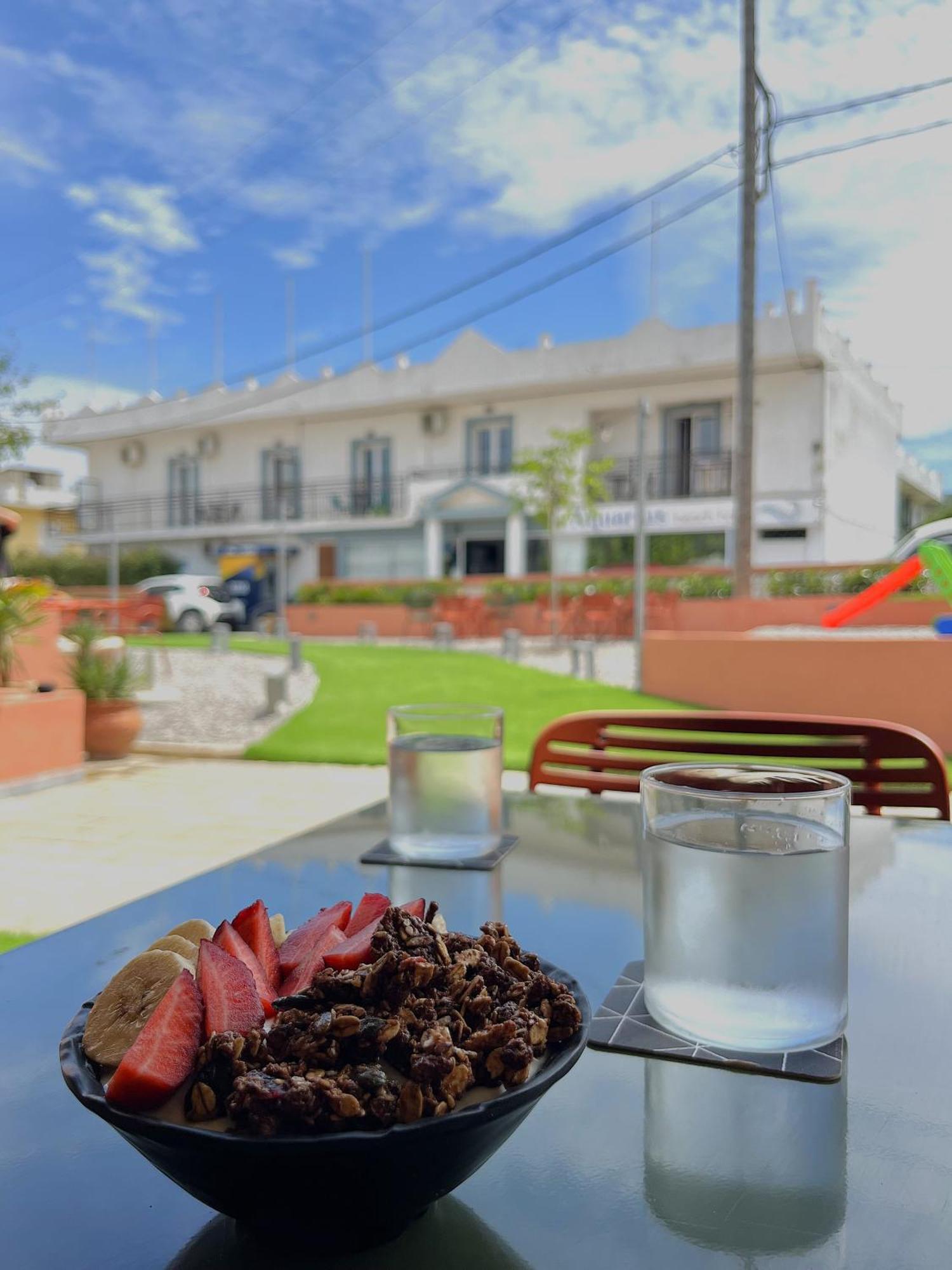 Aquarius Beach Hotel Mesongí Екстериор снимка
